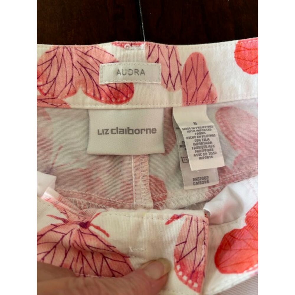 Liz Claiborne Size 8 Crop Pants 100% Cotton Pink & White Butterfly Print - Picture 2 of 4